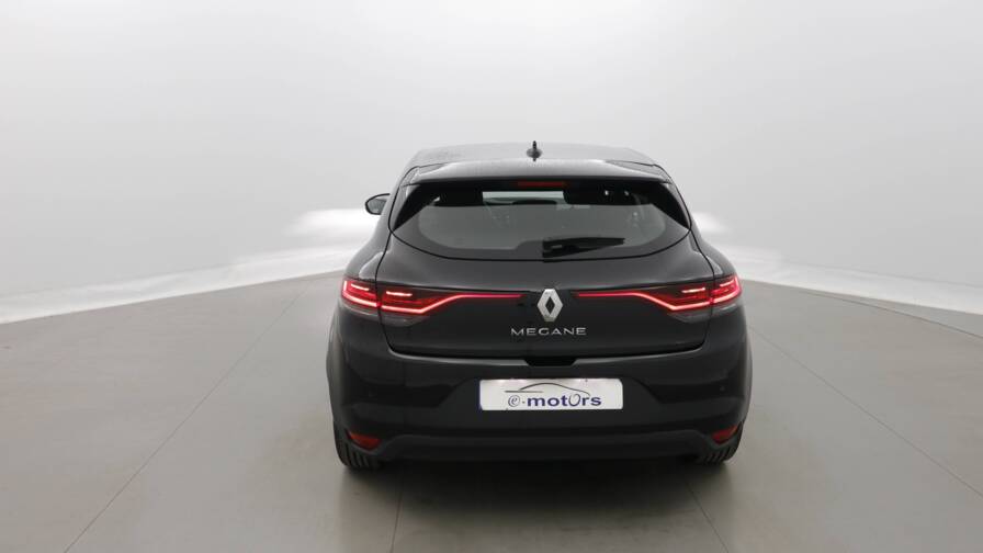 Mandataire Automobile occasion, recherche de Renault M-gane-iv-berline-blue-dci-115-edc-zen-plus-gps-plus-pdc-av - E-Motors