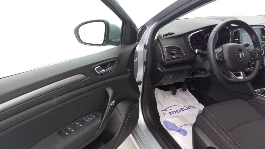 Mandataire Automobile occasion, recherche de Renault Megane-iv-berline-blue-dci-115-zen-gps-pdc-ar-av - E-Motors