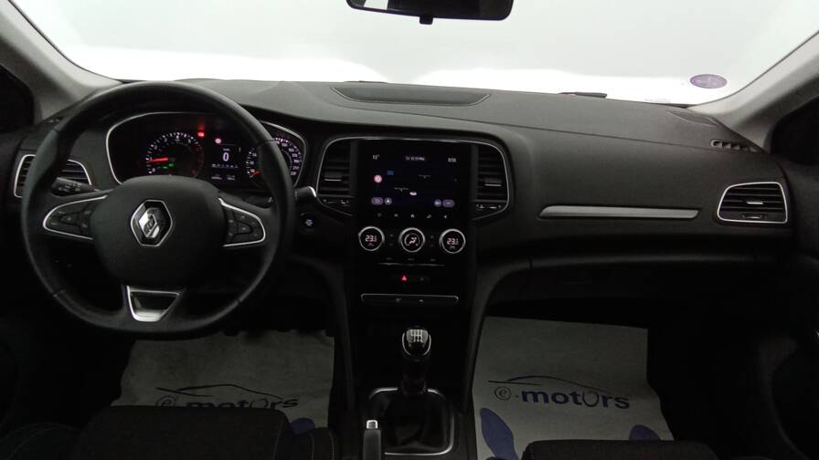 Mandataire Automobile occasion, recherche de Renault M-gane-iv-berline-tce-115-zen-plus-gps-plus-pdc-av - E-Motors