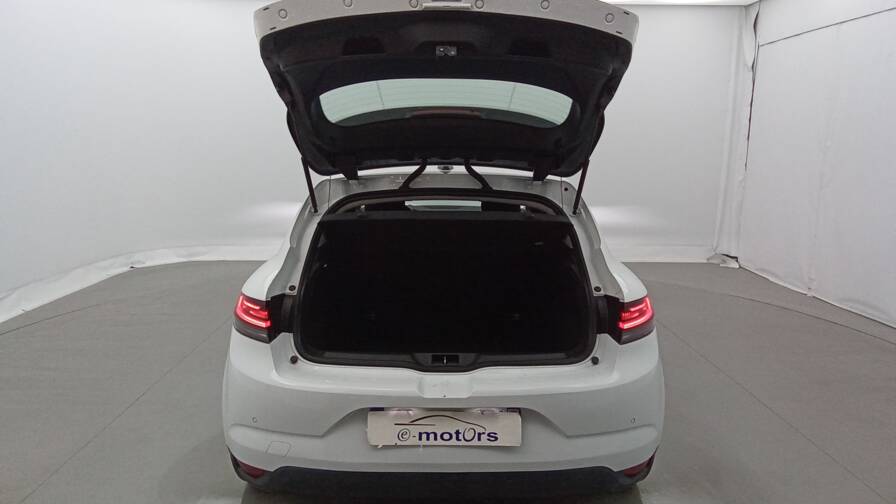 Mandataire Automobile occasion, recherche de Renault M-gane-iv-berline-tce-115-zen-plus-gps-plus-pdc-av - E-Motors