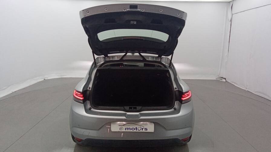 Mandataire Automobile occasion, recherche de Renault M-gane-iv-berline-tce-115-zen-plus-pack-techno - E-Motors