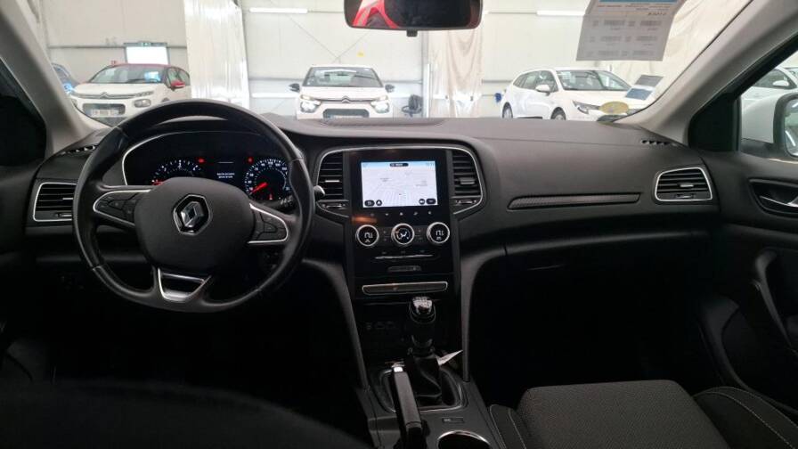 Mandataire Automobile occasion, recherche de Renault Megane-iv-blue-dci-115-zen-2pl-plus-aide-au-stationnement-arri-re - E-Motors