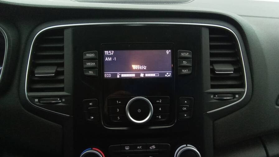 Mandataire Automobile occasion, recherche de Renault Megane-iv-societe-blue-dci-95-air-2pl - E-Motors