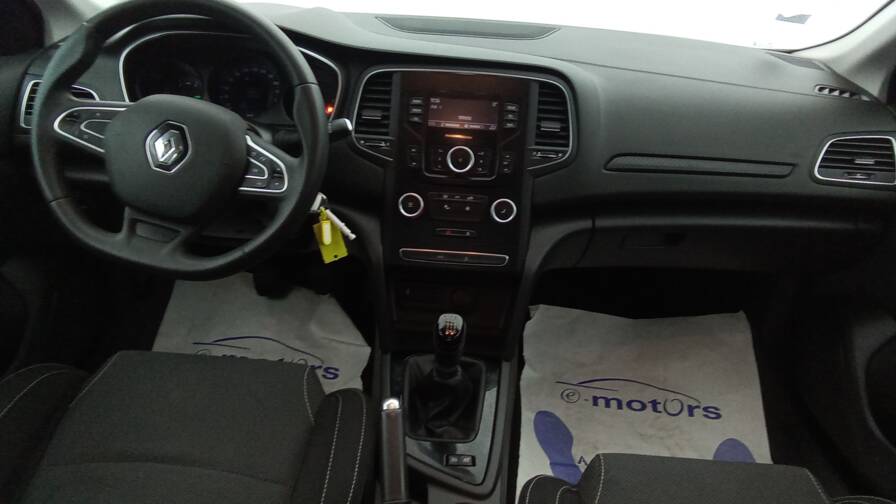 Mandataire Automobile occasion, recherche de Renault Megane-iv-societe-blue-dci-95-air-2pl - E-Motors