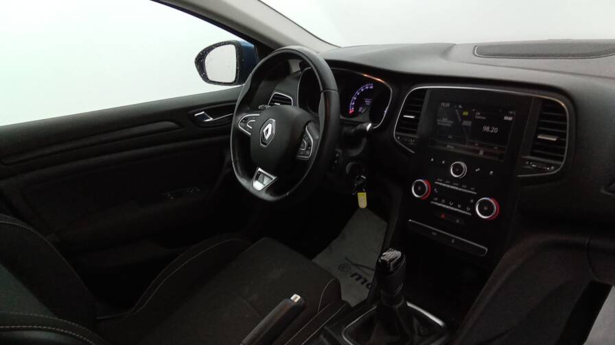 Mandataire Automobile utilitaire, recherche de Renault Megane-iv-soci-t-dci-110-air-nav-2pl - E-Motors