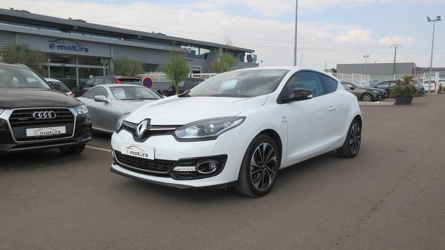 Avis-mandataire-auto-Emotors-Renault-Megane-iii-coupe-M-gane-iii-coup-bose-tce-130-3p.