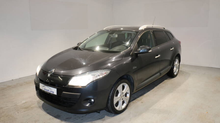 Avis-mandataire-auto-Emotors-Renault-Megane-iii-estate-M-gane-estate-iii-1-5-dci-110-fap-eco2-dynamique-champion-euro-5.