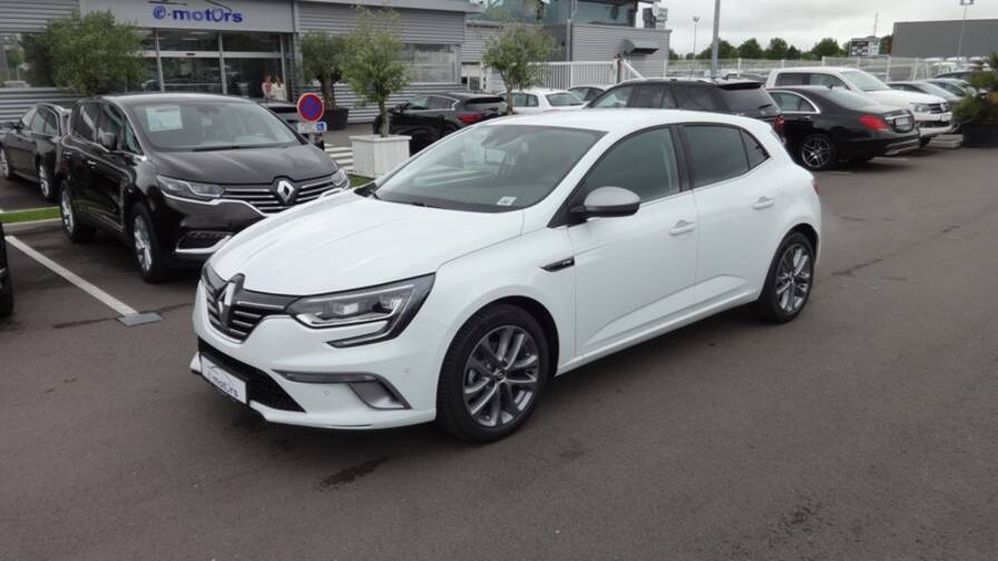 Avis-mandataire-auto-Emotors-Renault-Megane-iv-berline-M-gane-iv-berline-intens-blue-dci-115.