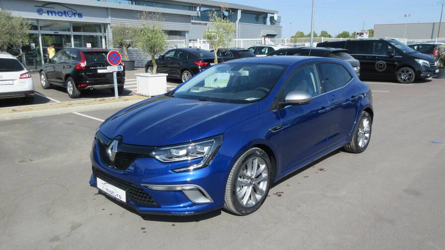 Avis-mandataire-auto-Emotors-Renault-Megane-iv-berline-M-gane-iv-berline-gt-tce-205-energy-edc-plus-bose-cuir-gt.