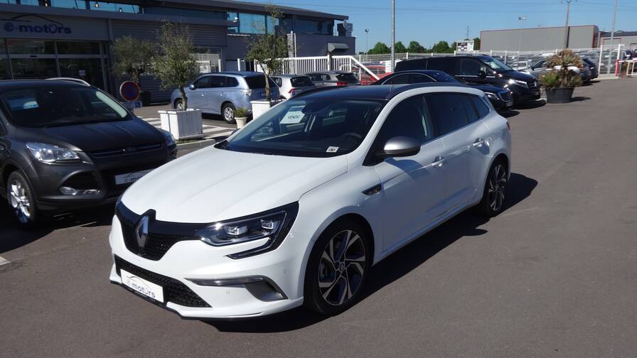 Avis-mandataire-auto-Emotors-Renault-Megane-iv-estate-M-gane-iv-estate-gt-dci-165-edc-energy-plus-toit-vitr.