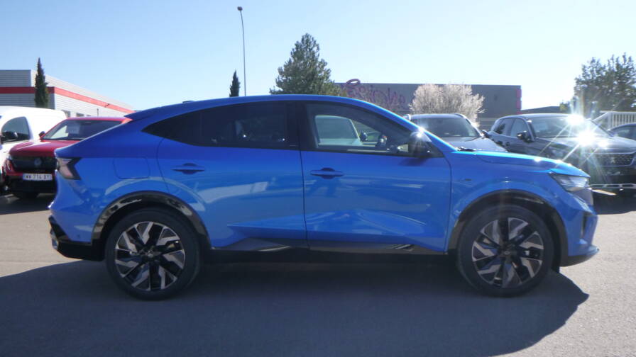 Mandataire Automobile neuf, recherche de Renault Rafale-e-tech-full-hybrid-200-esprit-alpine-360 - E-Motors