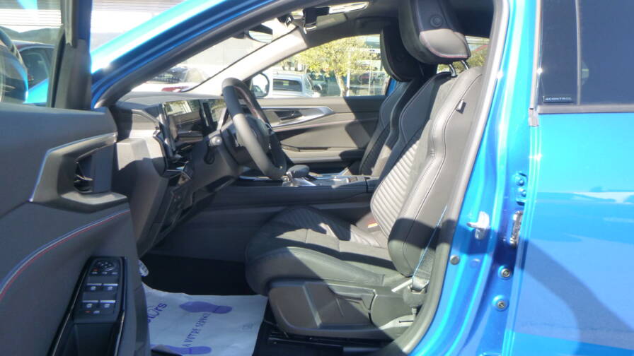 Mandataire Automobile neuf, recherche de Renault Rafale-e-tech-full-hybrid-200-esprit-alpine-360 - E-Motors