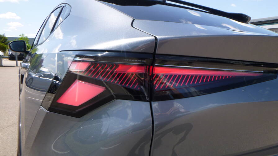 Mandataire Automobile neuf, recherche de Renault Rafale-hyper-hybrid-e-tech-4x4-300-esprit-alpine - E-Motors