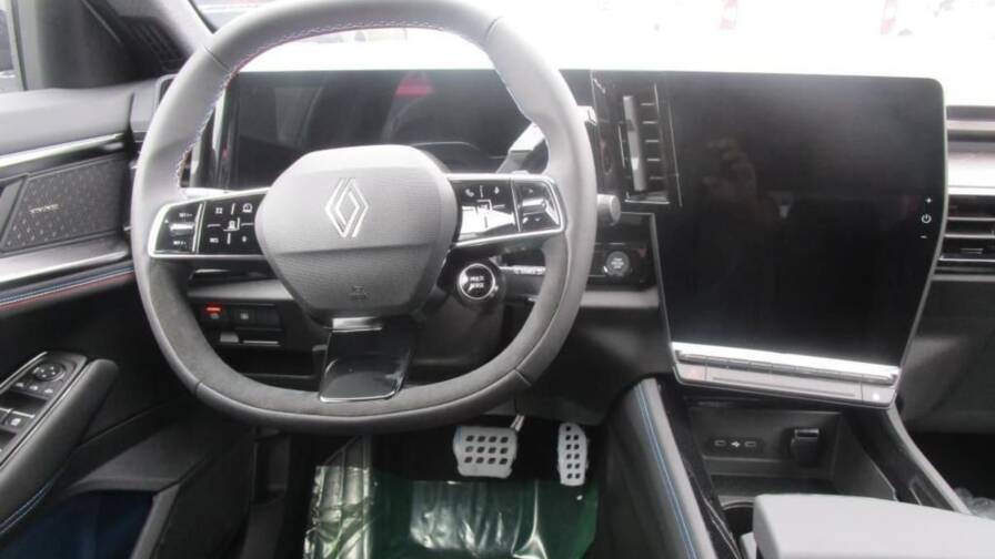 Mandataire Automobile neuf, recherche de Renault Rafale-e-tech-full-hybrid-200-esprit-alpine - E-Motors