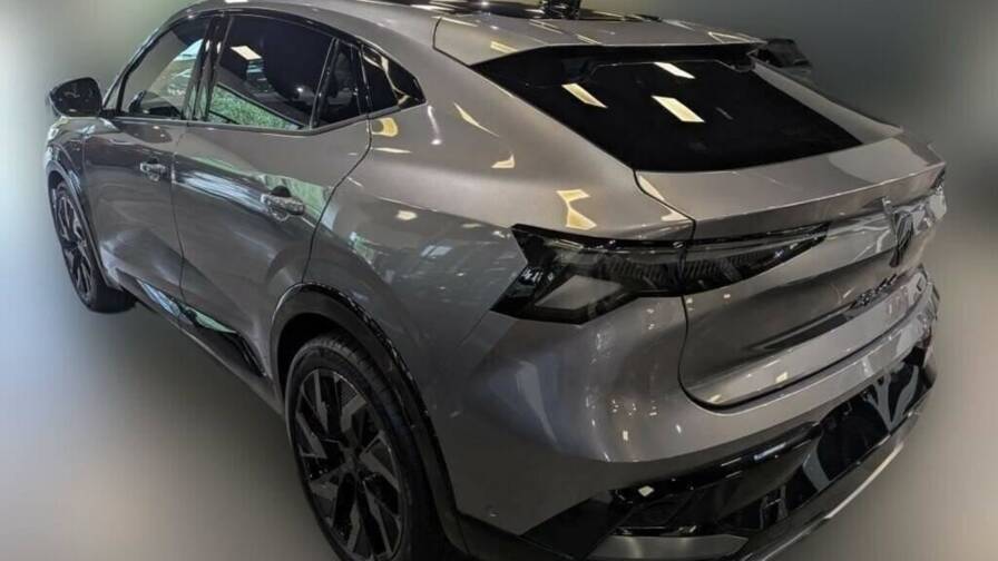 Mandataire Automobile neuf, recherche de Renault Rafale-e-tech-full-hybrid-200-esprit-alpine - E-Motors
