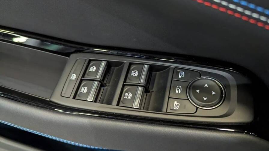 Mandataire Automobile neuf, recherche de Renault Rafale-e-tech-full-hybrid-200-esprit-alpine - E-Motors