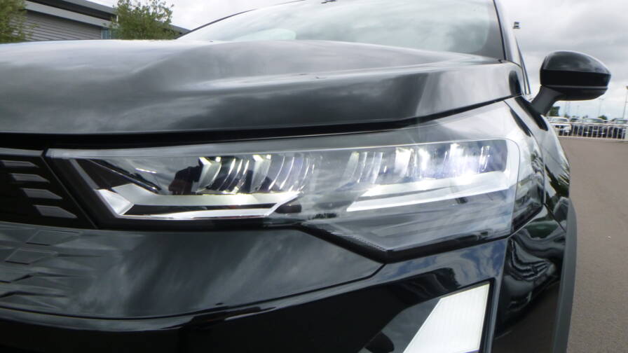 Mandataire Automobile neuf, recherche de Renault Symbioz-e-tech-full-hybrid-145-esprit-alpine - E-Motors