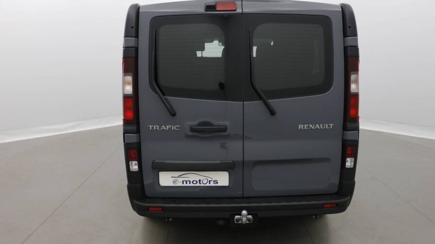 Mandataire Automobile occasion, recherche de Renault Trafic-ca-l1h1-3000-kg-blue-dci-150-edc-confort - E-Motors