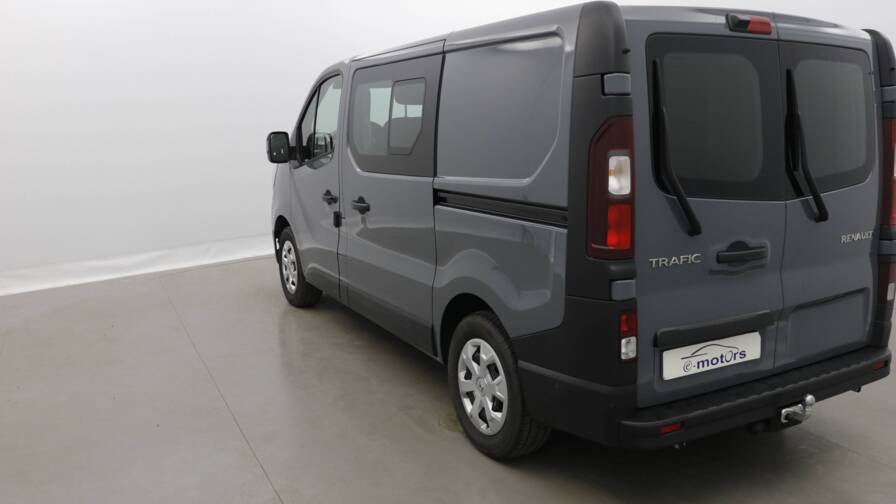 Mandataire Automobile occasion, recherche de Renault Trafic-ca-l1h1-3000-kg-blue-dci-150-edc-confort - E-Motors