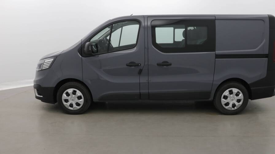 Mandataire Automobile occasion, recherche de Renault Trafic-ca-l1h1-3000-kg-blue-dci-150-edc-confort - E-Motors