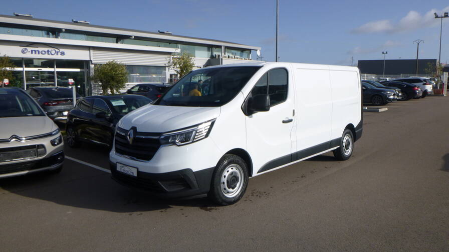 Avis-mandataire-auto-Emotors-Renault-Trafic-fourgon-Grand-confort-l2h1-2800kg-bluedci-130-plus-gps.