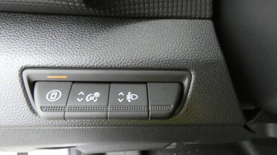 Mandataire Automobile neuf, recherche de Renault Trafic-fourgon-l2h1-3t-blue-dci-130-gsr2-advance - E-Motors