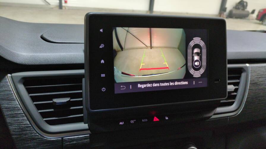 Mandataire Automobile neuf, recherche de Renault Trafic-fourgon-nouveau-l2h1-3t-blue-dci-150-auto-extra-plus-plancher-bois-plus-radars-av - E-Motors