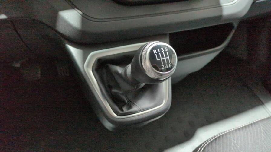 Mandataire Automobile neuf, recherche de Renault Trafic-fourgon-nouveau-l2h1-3t-blue-dci-150-gsr2-extra - E-Motors