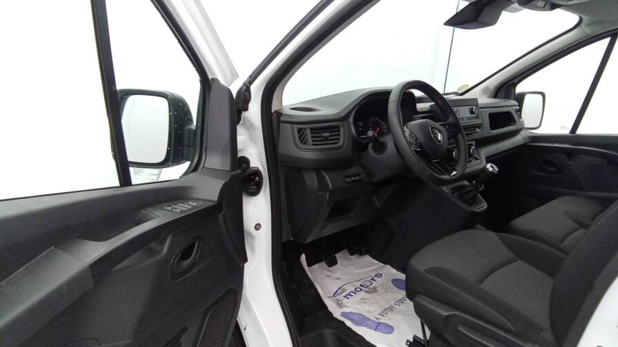 Mandataire Automobile occasion, recherche de Renault Trafic-fgn-l2h1-3t-blue-dci-130-confort-plus-pdc-ar - E-Motors