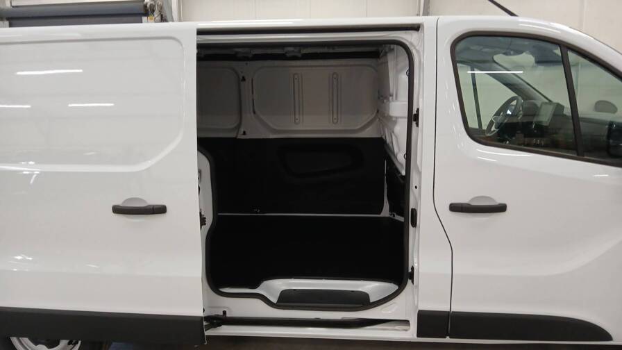 Mandataire Automobile occasion, recherche de Renault Trafic-fgn-l2h1-3t-blue-dci-130-gsr2-extra - E-Motors