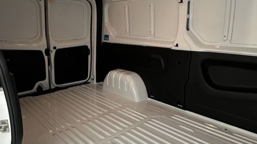 Mandataire Automobile neuf, recherche de Renault Trafic-iii-3-l2h1-3000-2-0-blue-dci-150ch-extra - E-Motors