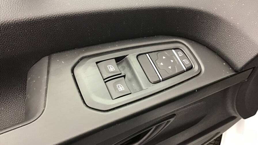 Mandataire Automobile occasion, recherche de Renault Trafic-fgn-l1h1-3t-blue-dci-150-auto-advance4-portes-vul-diesel032025-en-cours - E-Motors