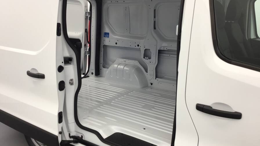 Mandataire Automobile occasion, recherche de Renault Trafic-fgn-l1h1-3t-blue-dci-150-auto-advance4-portes-vul-diesel032025-en-cours - E-Motors