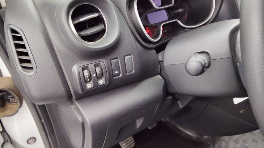 Mandataire Automobile occasion, recherche de Renault Trafic-l2h1-1300-2-0-dci-120ch-grand-confort-s-s-e6 - E-Motors