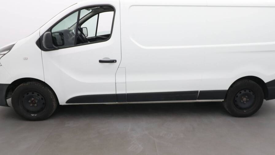 Mandataire Automobile occasion, recherche de Renault Trafic-l2h1-1300-2-0-dci-120ch-grand-confort-s-s-e6 - E-Motors