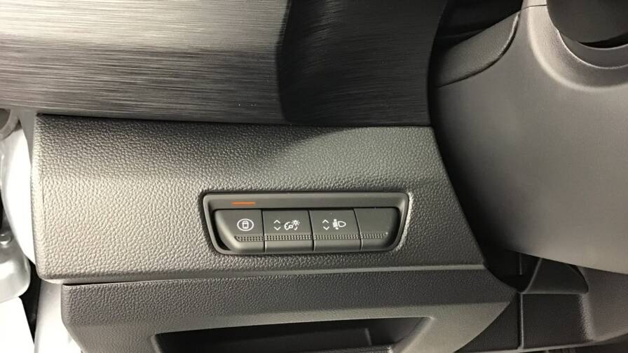 Mandataire Automobile occasion, recherche de Renault Trafic-fgn-l2h1-3t-blue-dci-130-gsr2-advance4-portes-vul-diesel042024-en-cours - E-Motors