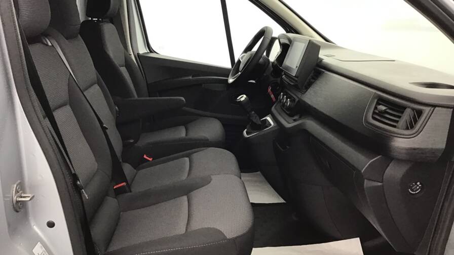 Mandataire Automobile occasion, recherche de Renault Trafic-fgn-l2h1-3t-blue-dci-130-gsr2-advance4-portes-vul-diesel042024-en-cours - E-Motors