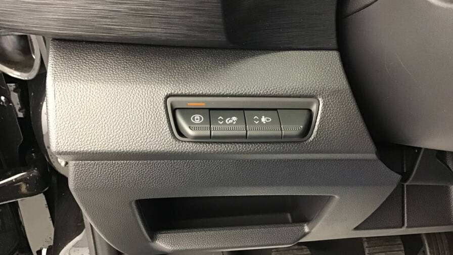 Mandataire Automobile occasion, recherche de Renault Trafic-fgn-l2h1-3t-blue-dci-130-gsr2-advance4-portes-vul-diesel042024-en-cours - E-Motors