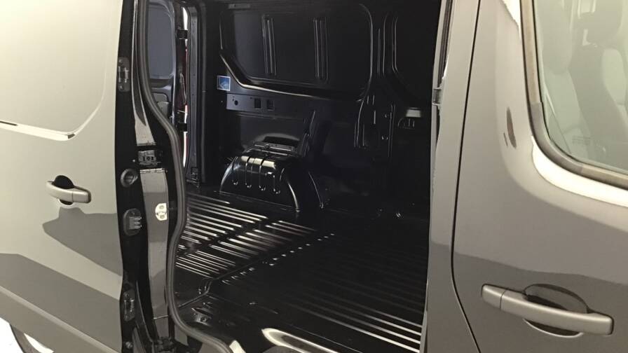 Mandataire Automobile occasion, recherche de Renault Trafic-fgn-l2h1-3t-blue-dci-130-gsr2-advance4-portes-vul-diesel042024-en-cours - E-Motors