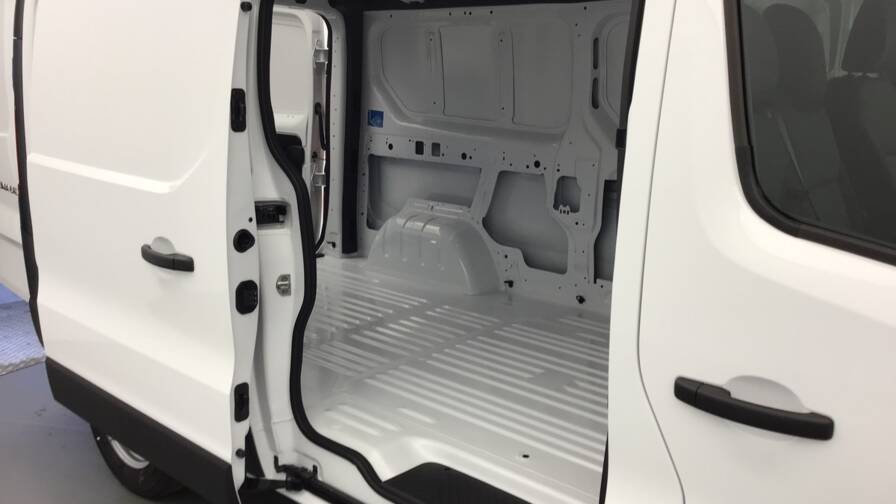 Mandataire Automobile occasion, recherche de Renault Trafic-fgn-l2h1-3t-blue-dci-150-auto-advance4-portes-vul-diesel032025-en-cours - E-Motors