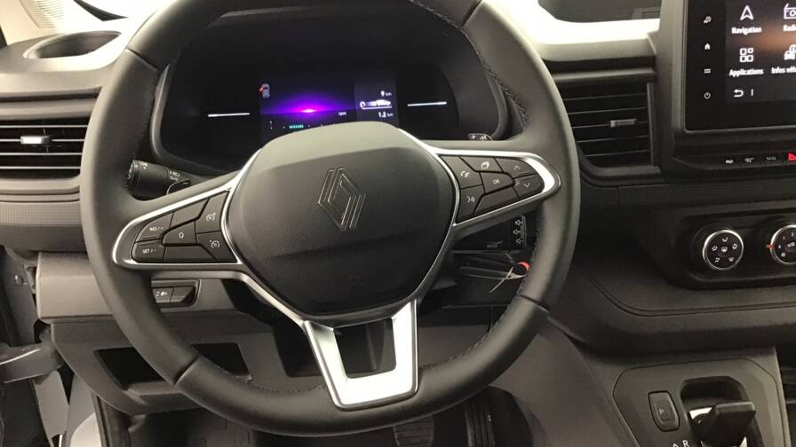 Mandataire Automobile occasion, recherche de Renault Trafic-fgn-l2h1-3t-blue-dci-150-auto-advance4-portes-vul-diesel032025-en-cours - E-Motors