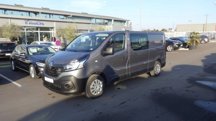 Avis-mandataire-auto-Emotors-Renault-Trafic-cabine-approfondie-Grand-confort-l2h1-1200kg-dci-120-5places-plus-gps.