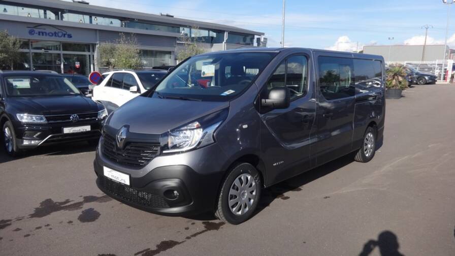 Avis-mandataire-auto-Emotors-Renault-Trafic-cabine-approfondie-Grand-confort-l2h1-1200kg-dci-120-6places-plus-gps.