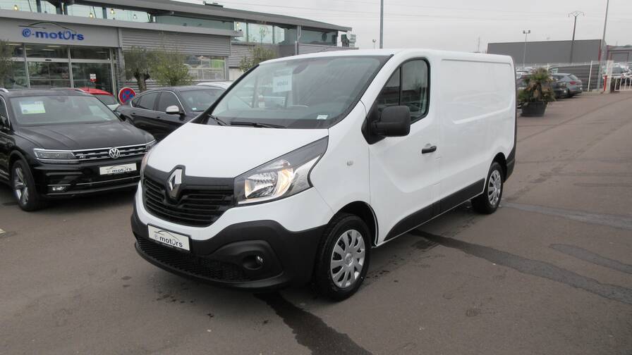Avis-mandataire-auto-Emotors-Renault-Trafic-fourgon-Grand-confort-l1h1-3-0t-dci-120-plus-gps.
