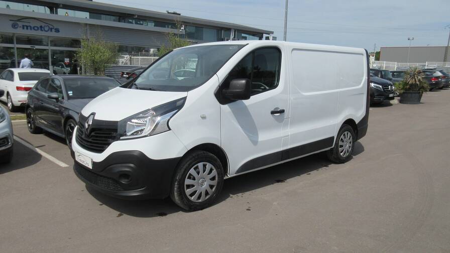 Avis-mandataire-auto-Emotors-Renault-Trafic-fourgon-Grand-confort-l2h1-1200-kg-dci-120-plus-gps.