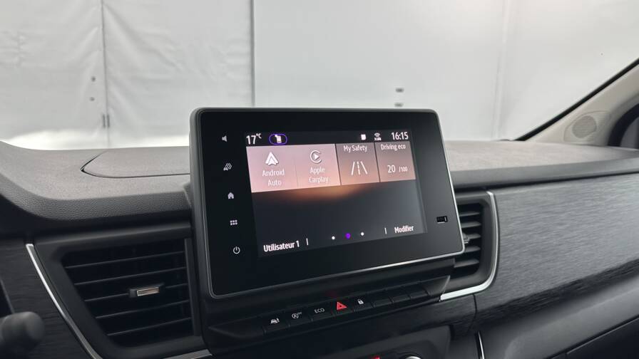 Mandataire Automobile neuf, recherche de Renault trucks Trafic-ca-l2h1-3000-2-0-dci-170ch-red-edition-exclusive-edc - E-Motors