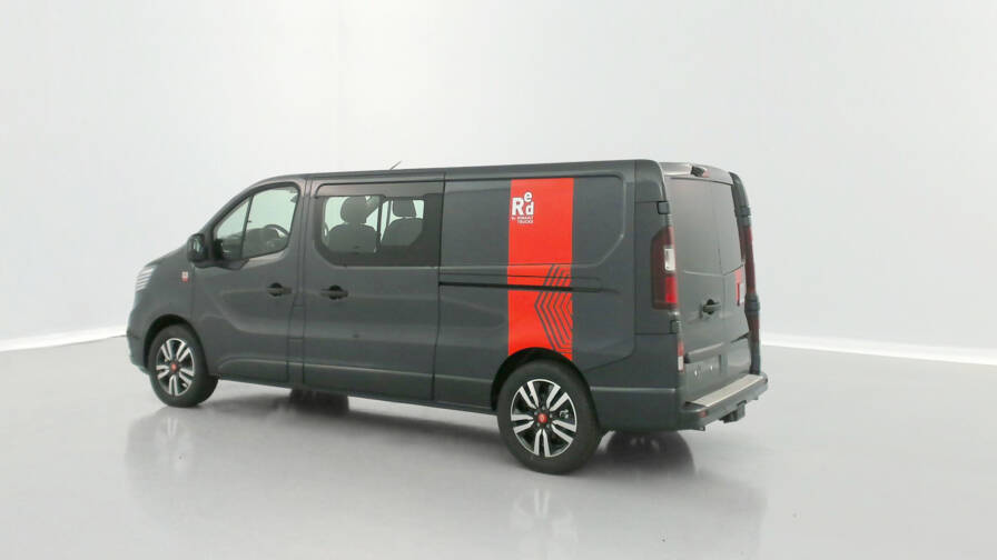 Mandataire Automobile neuf, recherche de Renault trucks Trafic-ca-l2h1-3000-2-0-dci-170ch-red-edition-exclusive-edc - E-Motors