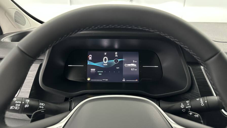 Mandataire Automobile neuf, recherche de Renault trucks Trafic-ca-l2h1-3000-2-0-dci-170ch-red-edition-exclusive-edc - E-Motors