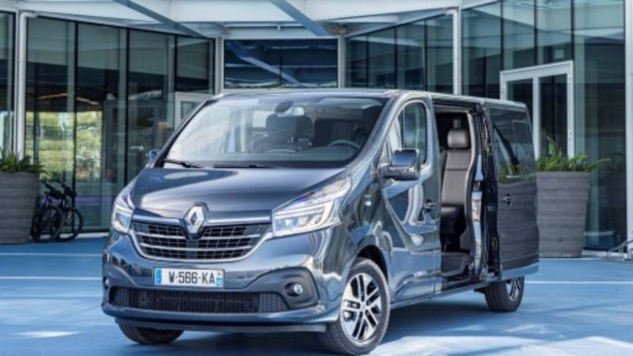 Avis-mandataire-auto-Emotors-Renault-Trafic-navette-Trafic-spaceclass-l2-dci-145-energy-s-s-8-pl-plus-radar-avar-plus-camera.