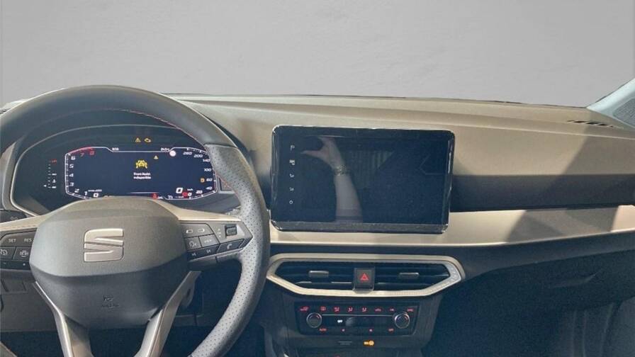 Mandataire Automobile neuf, recherche de Seat Arona-1-0-tsi-95-ch-start-stop-bvm5-fr - E-Motors